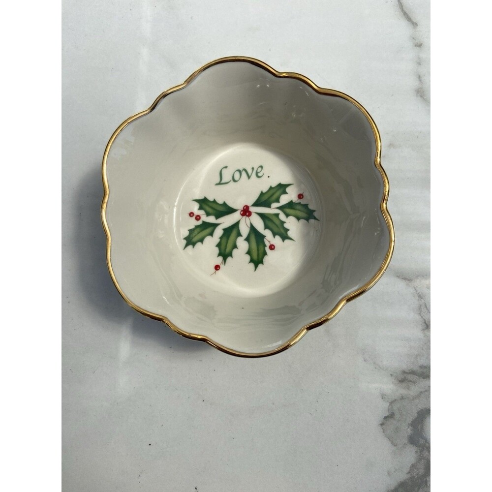 Lenox Holiday Love 4.5” Round Fluted Dish Gold Trim Holly Bowl